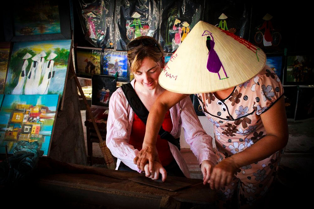 Learn traditional techniques in a Hue workshop